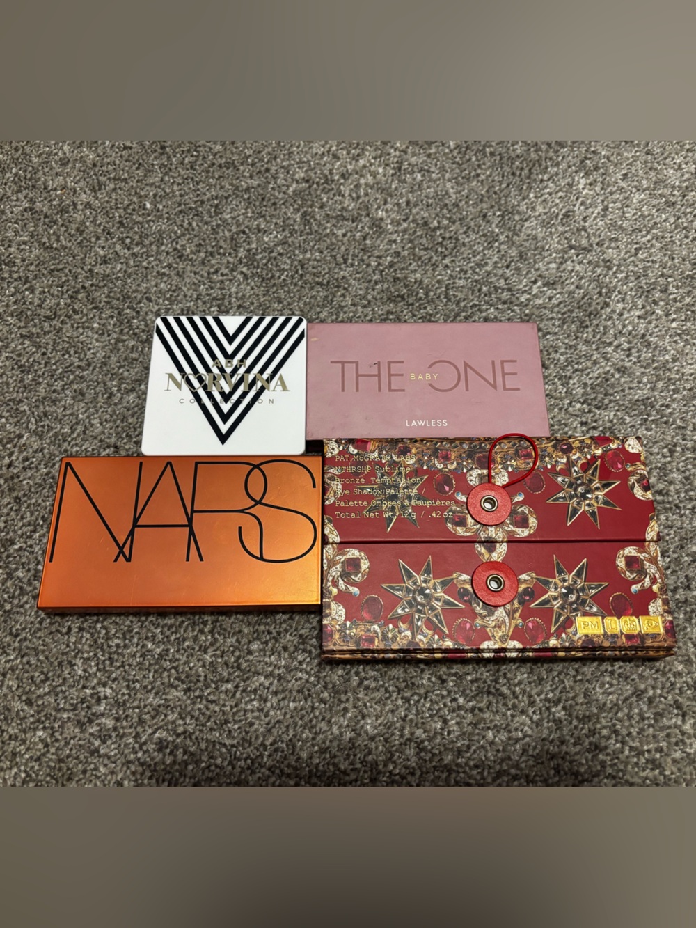 Eyeshadow palettes